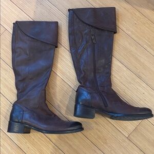 Alberto Fermani brown leather boots. Size 37